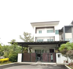2.5-storey Terraced House For Sale in Nilai,NSN