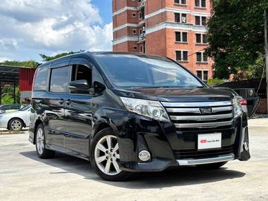 2014 Toyota Noah SI