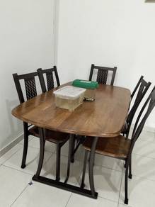meja makan