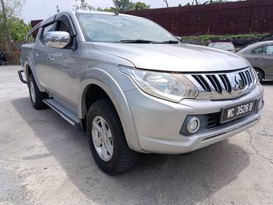 Mitsubishi Triton VGT GS in Salak Selatan, KUL