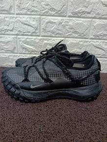 Uk6.5 Nike ACG Mountain Fly Low