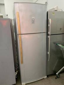 Sharp 2 Doors Ais Refrigerator Peti Sejuk Fridge