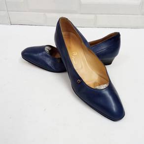 Etienne Aigner Block Kitten Heels Pumps Slip On