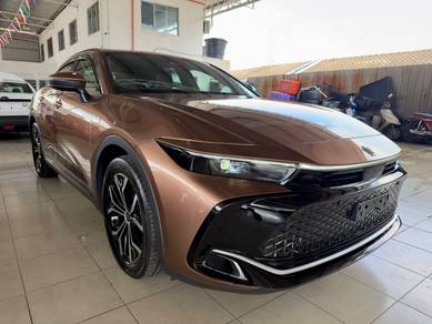 Toyota Crown CROSSOVER RS ADVANCED in Johor Bahru, JHR