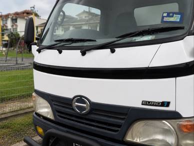 HINO 1 ton luton box lorry