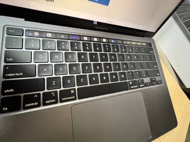 MACBOOK PRO 13” touchbar🌐