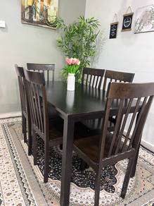 Set meja makan 6 seater solid wood