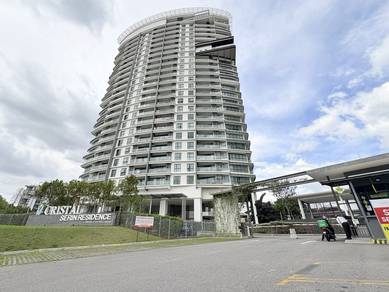 Condominium For Sale in Cristal Serin Residence
