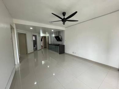 Apartment For Rent in Rampai Court