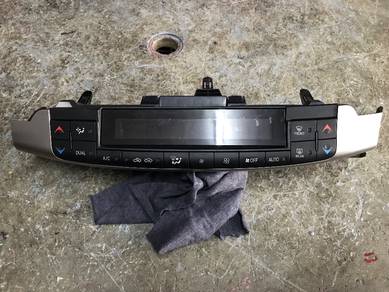 No 22-2-18 Lexus CT200h Zwa10 NFL Aircond Switch