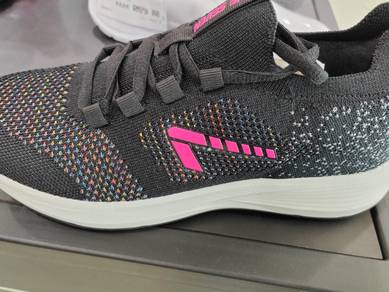 ITEM BARU_Women Sport Shoes LINE 7 size 39 Black