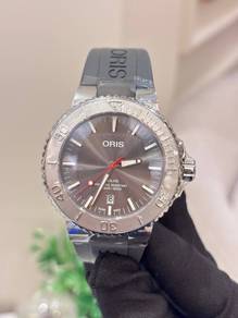 2025 Oris Aquis Date Relief