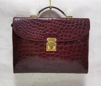 Vintage red-brown briefcase, faux crocodile leathe