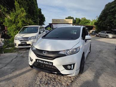 Honda Jazz S in Klang, SGR