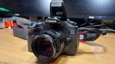 Canon DSLR Camera with 50mm 1.8 Lens (Full Set)