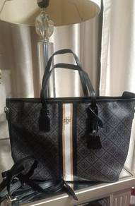 Preloved Tory 