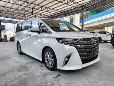 Toyota Alphard Z in Kayu Ara, SGR