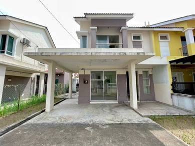 Semi-Detached House For Sale in Puncak Alam,SGR