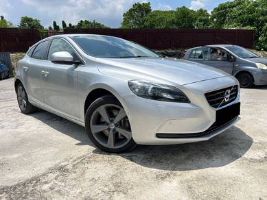 Volvo V40 T5 DRIVE E in Salak Selatan, KUL