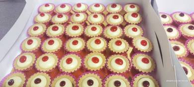 Homemade Cheese Tarts,Brownies and Cakes - Fresh