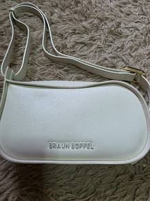 Pan Crossbody bag