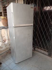 peti sejuk jenama SINGER 2 pintu