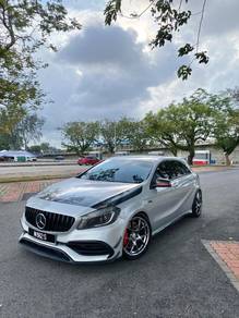 Mercedes Benz A200 200 BlueEFCY (CBU) in Marang, TRG