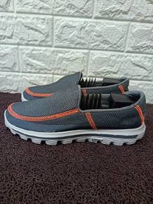 Uk8 Skechers Go Walk 2  Slip-On