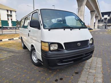 2002 Toyota Hiace