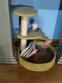 sya nak jual barang2 permaianan Kuching.