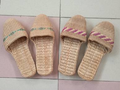 Handmade Unisex Natural Straw Woven Slipper