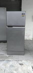 Jenama sharp 2door fridge refrigerator 167L