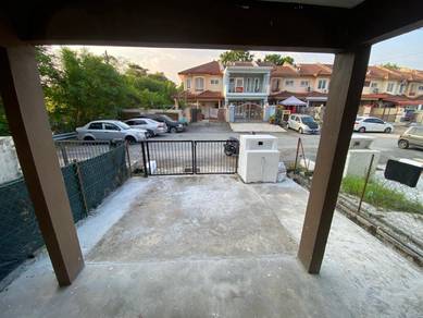 2-storey Terraced House For Sale in Seri Kembangan,SGR