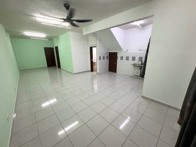 Townhouse Condo For Rent in Taman Amansiara Townhouse