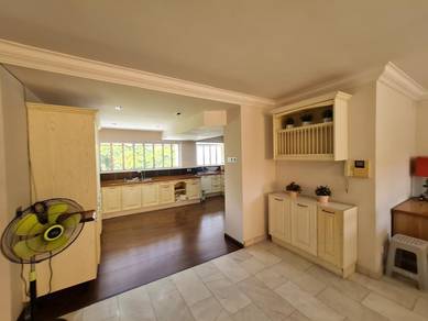 Condominium For Rent in Waikiki Condominium
