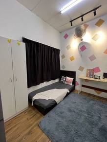 Room in Puchong, SGR