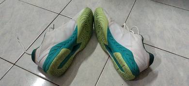kasut felet
