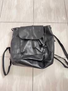 Black backpack 9/10