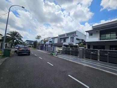 Cluster House For Sale in Ulu Tiram,JHR