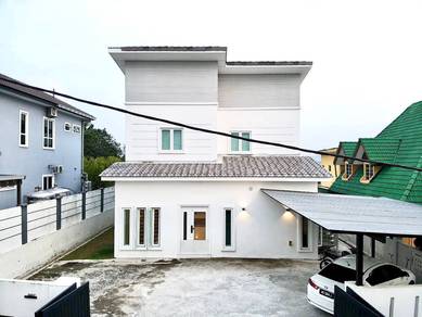 Bungalow House For Sale in Bangi,SGR