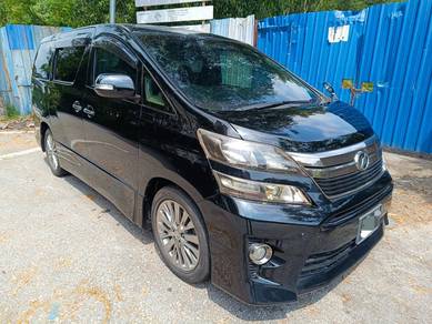 Toyota Vellfire Z GOLDEN EYES in Desa Petaling, KUL