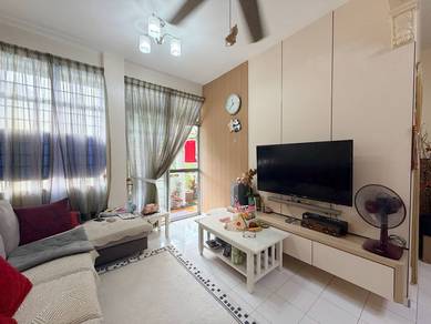 Flat For Sale in Taman Cheng Ria