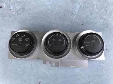 No 20-5-9 Fairlady Z33 350Z Aircond Switch Jpn