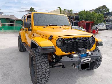 Jeep Wrangler UNLIMITED SAHARA in Old Klang Road, KUL