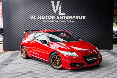 Honda CR-Z (HYBRID) in Desa Petaling, KUL