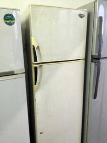 Sharp Sejuk Refrigerator Fridge Freezer Peti White