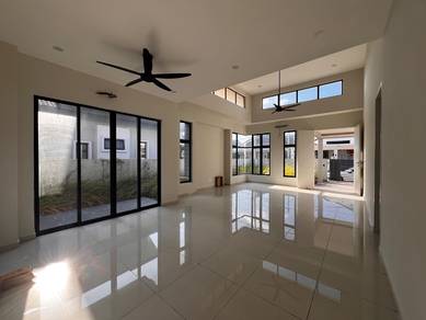 Bungalow House For Sale in Krubong,MLK