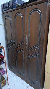 Cupboard for sale in Slim River 