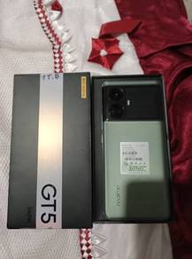 Android GT5 realme spec gaming CPU 150W charger