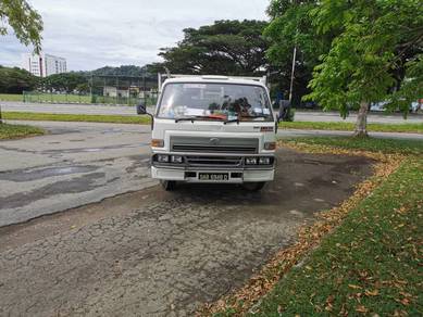 Daihatsu Delta V116 3 Ton Lorry Good Condition